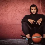 Sportowe emocje w świecie fanów piłki i rapu: jak rywalizacja i przewidywania wyników wchodzą do tekstów piosenek i popkultury