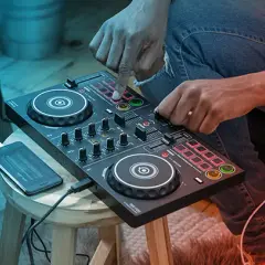Jaka konsola DJ na początek? Top 4 najlepsze modele do nauki miksowania