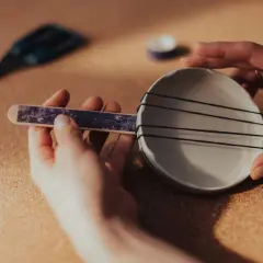 Instrumenty muzyczne DIY - jak zbudować własnoręcznie?