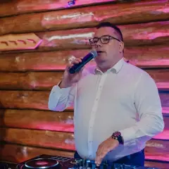 Ile kosztuje DJ na imprezę? Ceny, które mogą Cię zaskoczyć