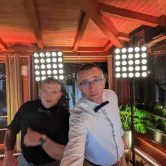 Ile kosztuje DJ na studniówkę - ceny i porady, które musisz poznać