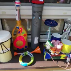 Instrumenty muzyczne z recyklingu - jak stworzyć własne?