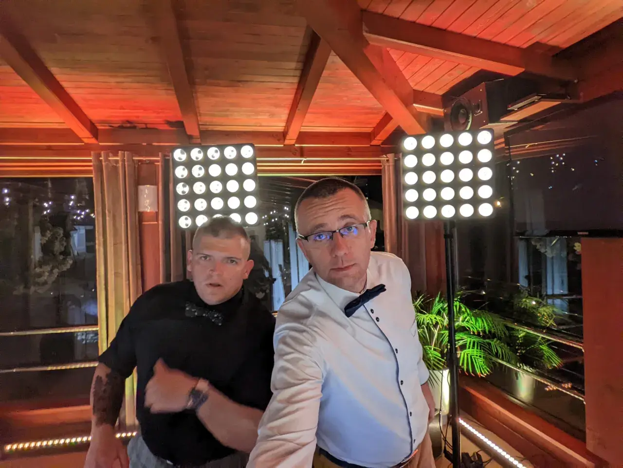 Ile kosztuje DJ na studniówkę - ceny i porady, które musisz poznać