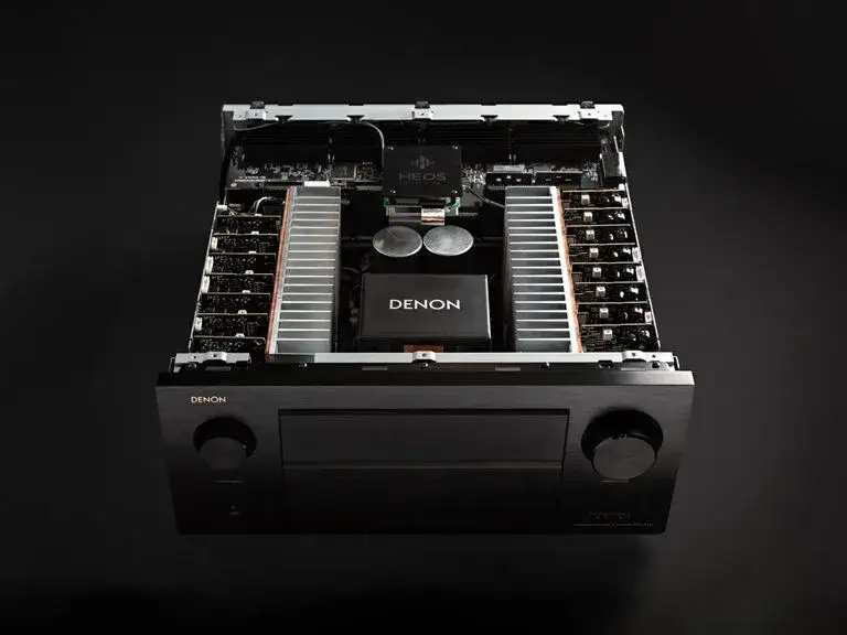 Zdjęcie Amplituner Denon czy Pioneer – który wybór nie rozczaruje?