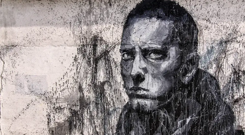 Zdjęcie Ile lat ma Eminem? Zaskakujące fakty o jego życiu i karierze