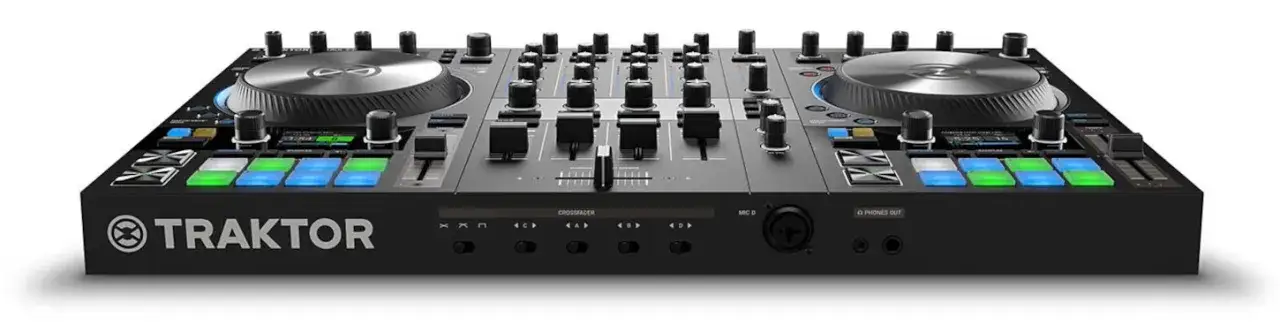 Zdjęcie  Traktor Kontrol S4 MK3 - Recenzja kontrolera DJ najnowszej generacji